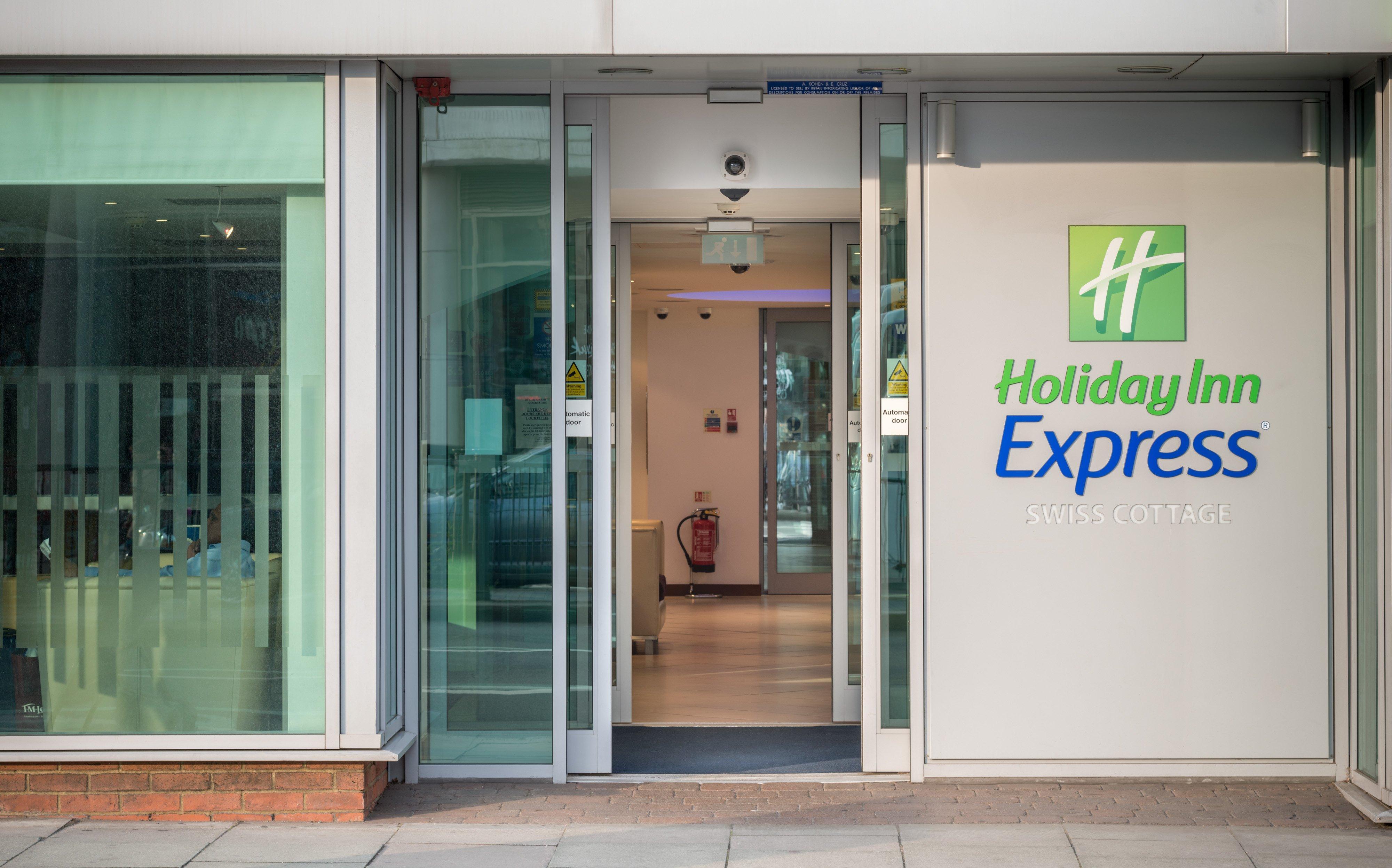 Holiday Inn Express London-Swiss Cottage Exterior photo